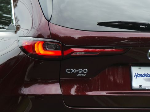 Certified 2024 MAZDA CX-90 Plug-In Hybrid w/ Premium Pkg AWD/4WD image 24