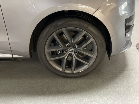 Used 2024 Land Rover Range Rover Sport Dynamic SE image 6