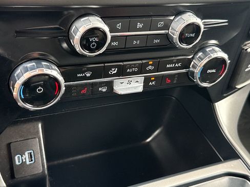 Used 2024 Ford F150 XLT w/ Equipment Group 302A MID image 23