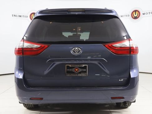 Used 2016 Toyota Sienna LE image 41