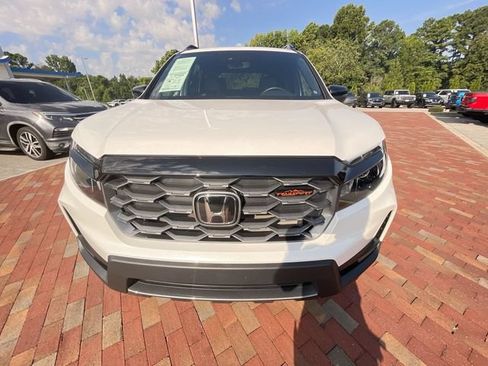 Certified 2023 Honda Passport TrailSport image 25