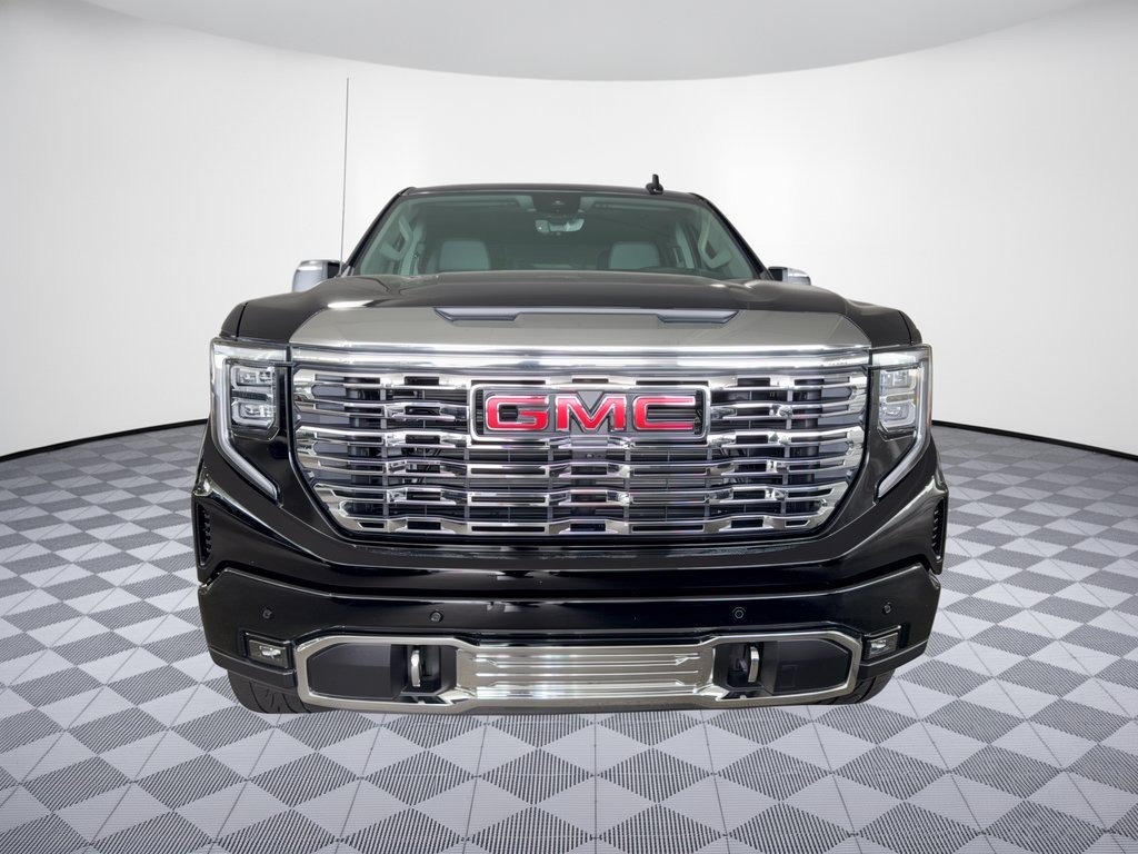 Used 2025 GMC Sierra 1500 Denali AWD/4WD image 4