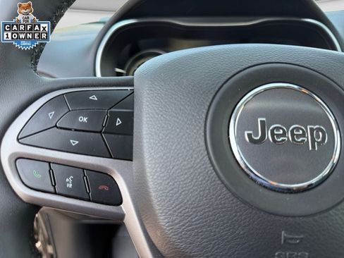 Certified 2022 Jeep Cherokee Limited AWD/4WD image 24