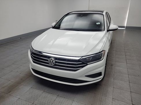 Used 2019 Volkswagen Jetta SEL w/ Cold Weather Package FWD image 15