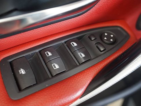 Used 2014 BMW 435i Convertible RWD image 28
