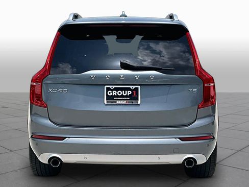 Used 2018 Volvo XC90 T5 Momentum w/ Convenience Package FWD image 5