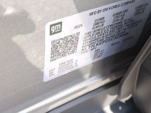 New 2025 Chevrolet Trax ACTIV w/ Driver Confidence Package image 32