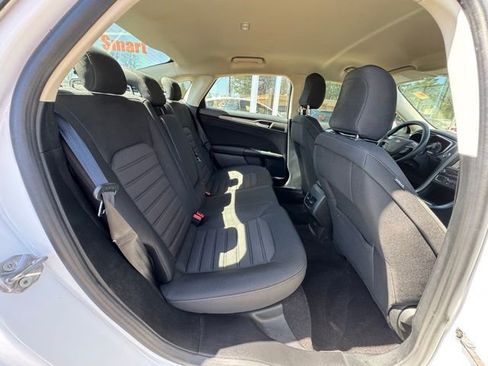 Used 2020 Ford Fusion SE FWD image 14