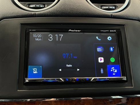 Used 2012 Mercedes-Benz GL 450 4MATIC image 19