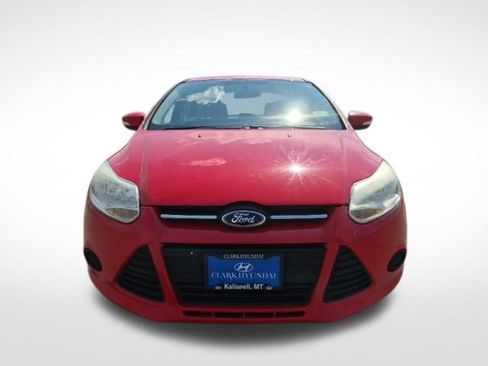 Used 2014 Ford Focus SE FWD image 2