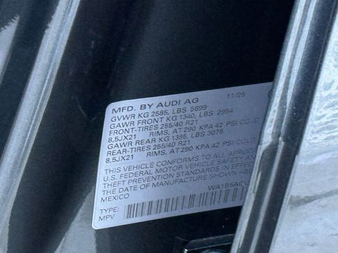 New 2025 Audi SQ5 Premium Plus image 17