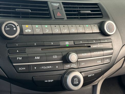 Used 2010 Honda Accord LX-P image 26
