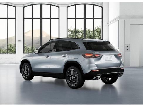 New 2026 Mercedes-Benz GLA 250 4MATIC image 29