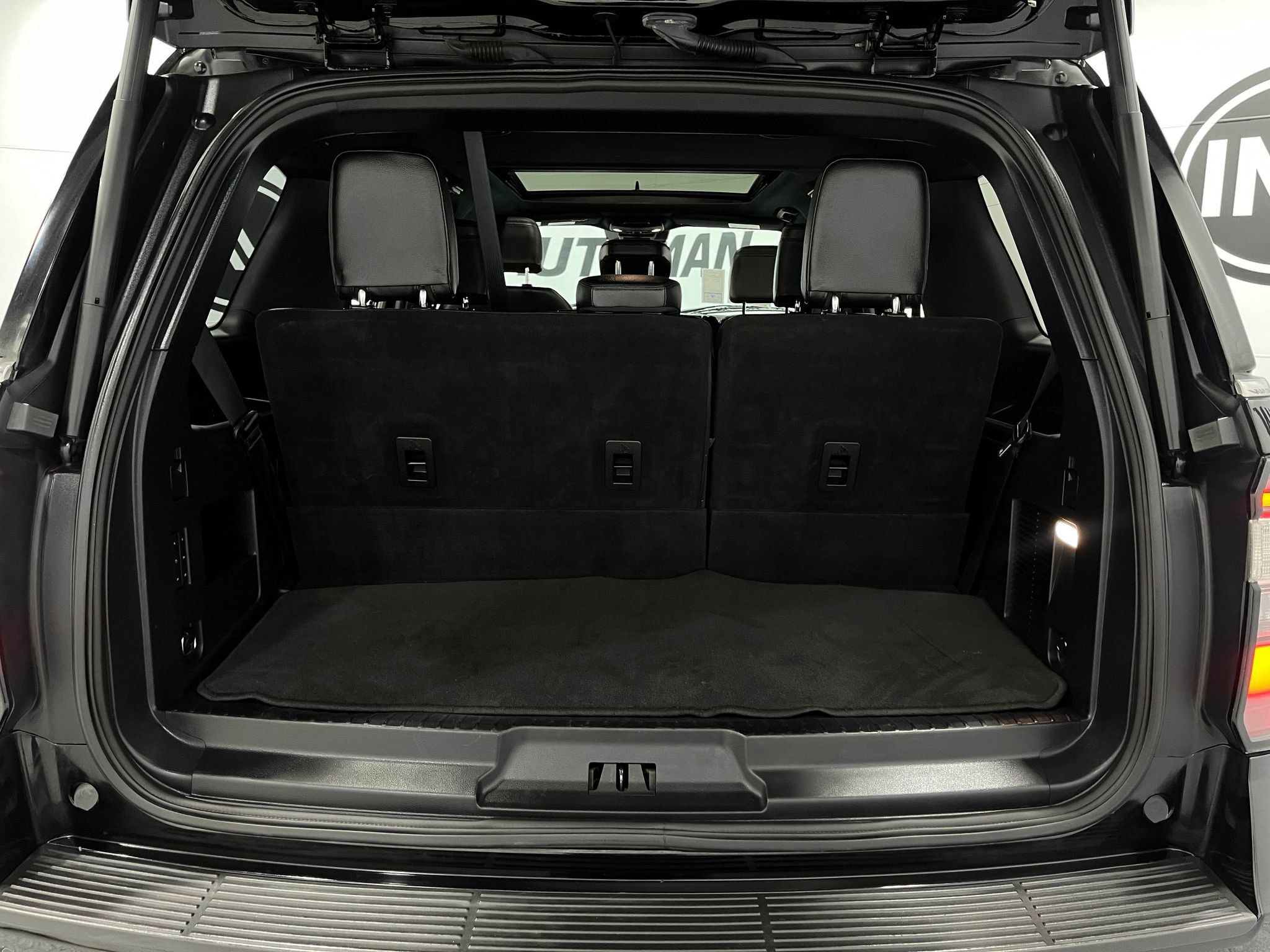 Used 2021 Ford Expedition Limited AWD/4WD image 26