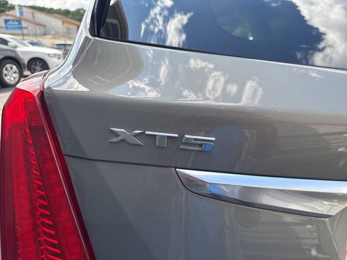 Used 2019 Cadillac XT5 Premium Luxury AWD/4WD image 8