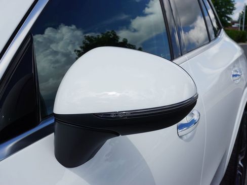 Certified 2025 Mercedes-Benz GLC 300 4MATIC image 12