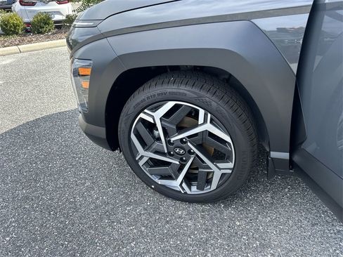 New 2026 Hyundai Kona SEL Premium image 32