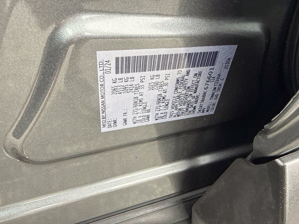 Used 2024 Nissan Rogue SV FWD image 25