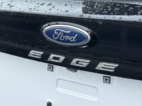 Used 2023 Ford Edge SEL AWD/4WD image 17
