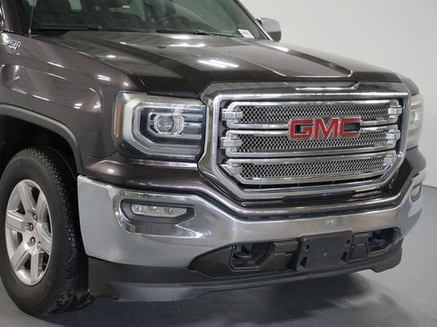 Used 2016 GMC Sierra 1500 SLT w/ Suspension Package, Off-Road AWD/4WD image 4