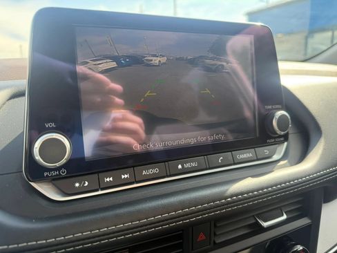 Used 2023 Nissan Rogue SV AWD/4WD image 13