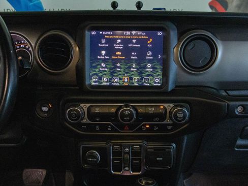 Used 2020 Jeep Wrangler Unlimited Sport AWD/4WD image 4