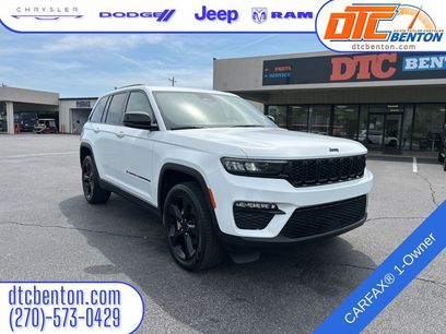 Used 2024 Jeep Grand Cherokee Limited w/ Black Appearance Package