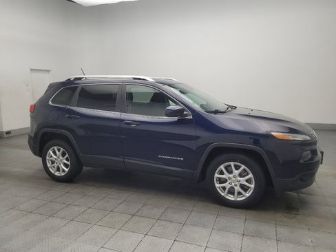 Used 2014 Jeep Cherokee Latitude w/ Cold Weather Group FWD image 11