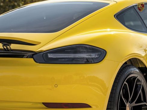 Used 2024 Porsche 718 Cayman Style Edition image 10