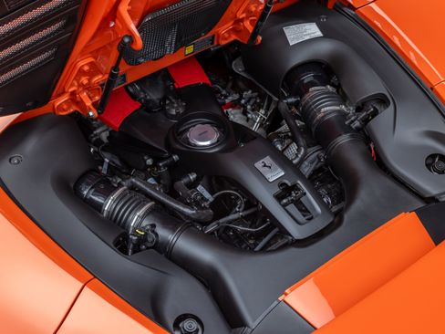 Certified 2022 Ferrari F8 Tributo image 38