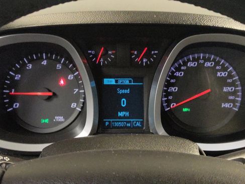 Used 2017 Chevrolet Equinox LT w/ Convenience Package FWD image 23