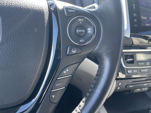 Used 2016 Honda Pilot Elite image 17