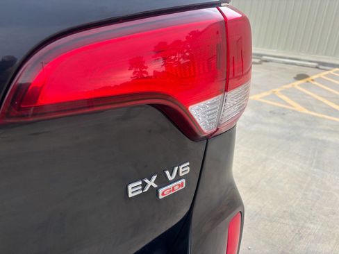 Used 2014 Kia Sorento EX w/ EX V6 Touring Package image 21