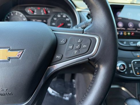 Used 2022 Chevrolet Malibu LT w/ Leather Package FWD image 16