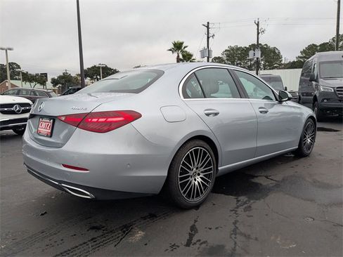 Used 2022 Mercedes-Benz C 300 4MATIC Sedan image 4