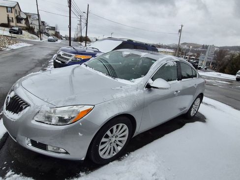 Used 2012 Buick Regal Leather image 4