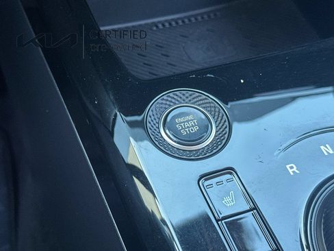 Certified 2025 Kia Niro EX FWD image 24
