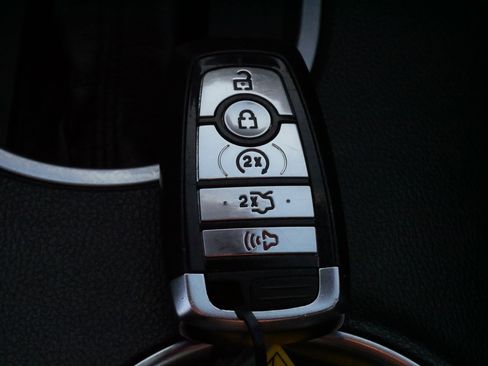 Used 2023 Ford Mustang Premium image 30