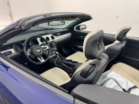 Used 2016 Ford Mustang GT Premium w/ Equipment Group 401A image 31