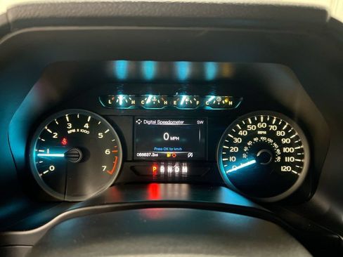 Used 2020 Ford F150 XLT w/ Equipment Group 302A Luxury AWD/4WD image 12