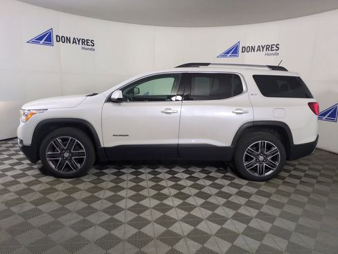 Used 2018 GMC Acadia SLT AWD/4WD image 2