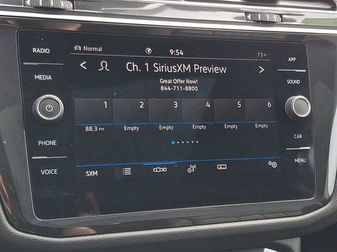 Used 2022 Volkswagen Tiguan SE R-Line image 17