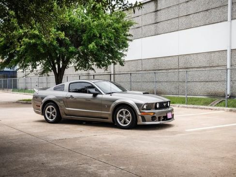Used 2005 Ford Mustang GT Premium RWD image 19