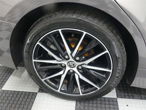 Used 2021 Toyota Camry SE FWD image 15