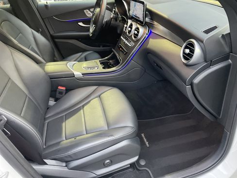 Certified 2022 Mercedes-Benz GLC 300 4MATIC w/ Driver Assistance Package image 49