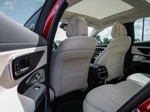 Certified 2024 Mercedes-Benz E 450 4MATIC Sedan image 30