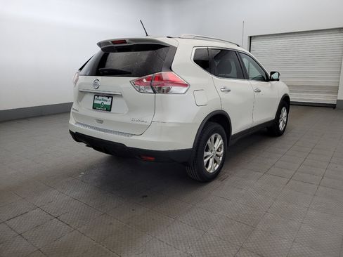 Used 2016 Nissan Rogue SV w/ SV Premium Package AWD/4WD image 9