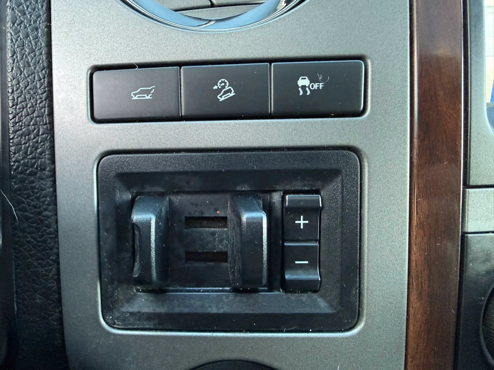 Used 2017 Ford Expedition EL Platinum AWD/4WD image 40