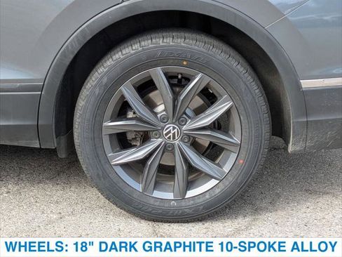 Used 2022 Volkswagen Tiguan SE image 11