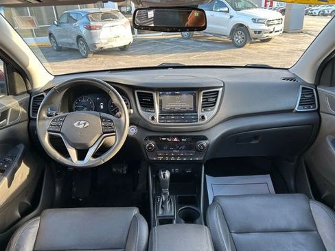 Used 2018 Hyundai Tucson Limited w/ Ultimate Package 02 image 19